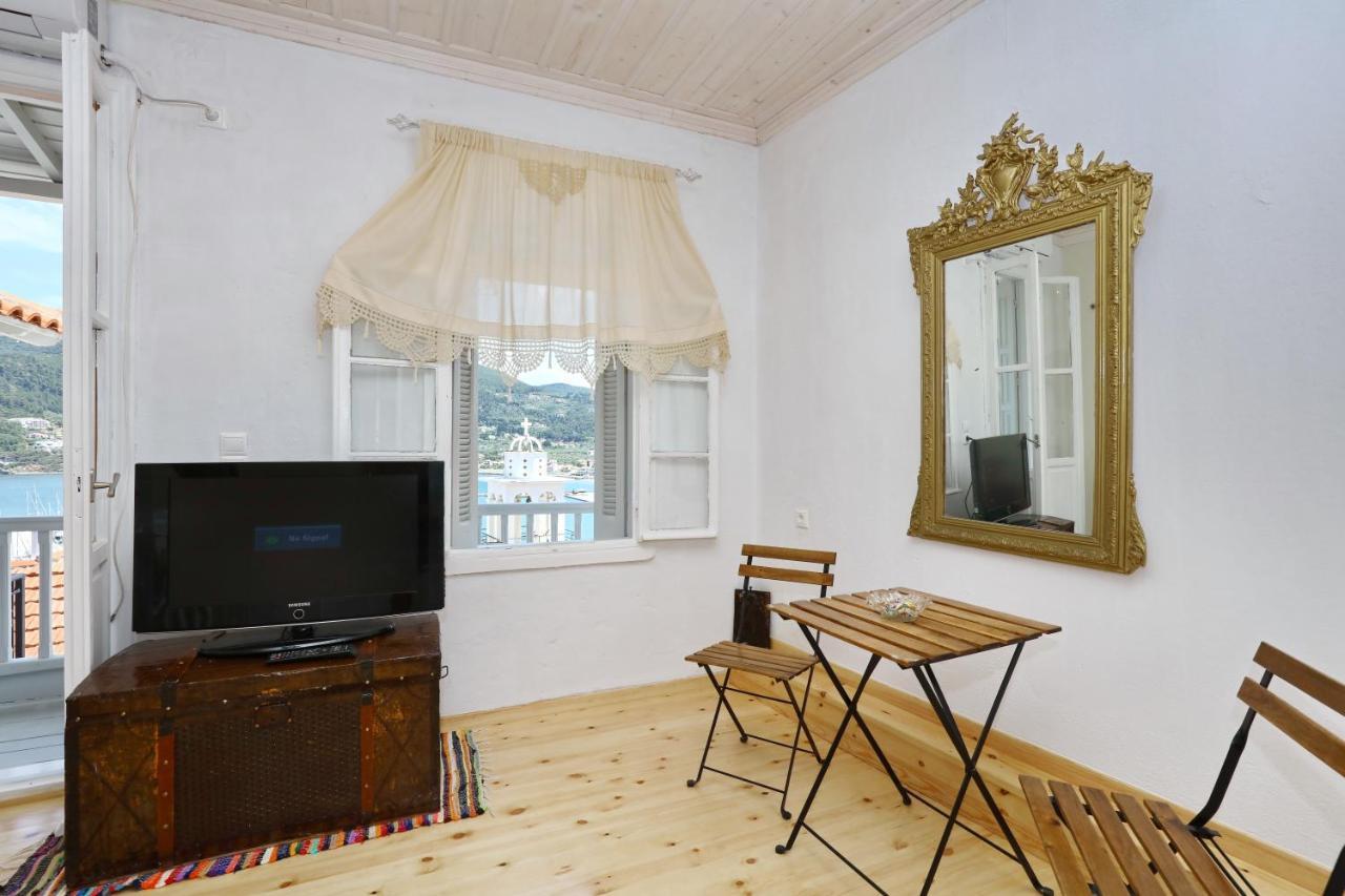 House Of Town Apartment Skopelos Town Ngoại thất bức ảnh